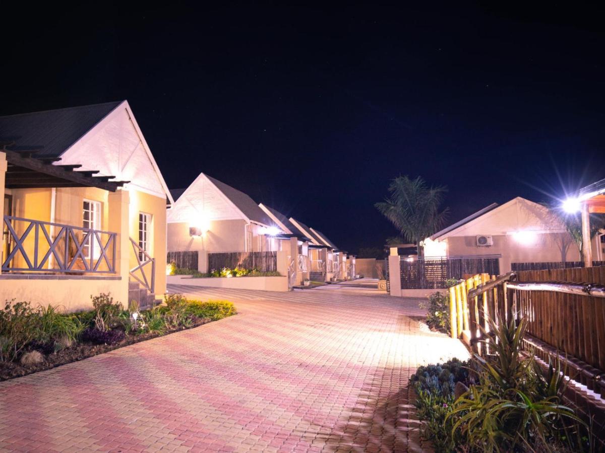 Masingitana Hotel Acornhoek ภายนอก รูปภาพ